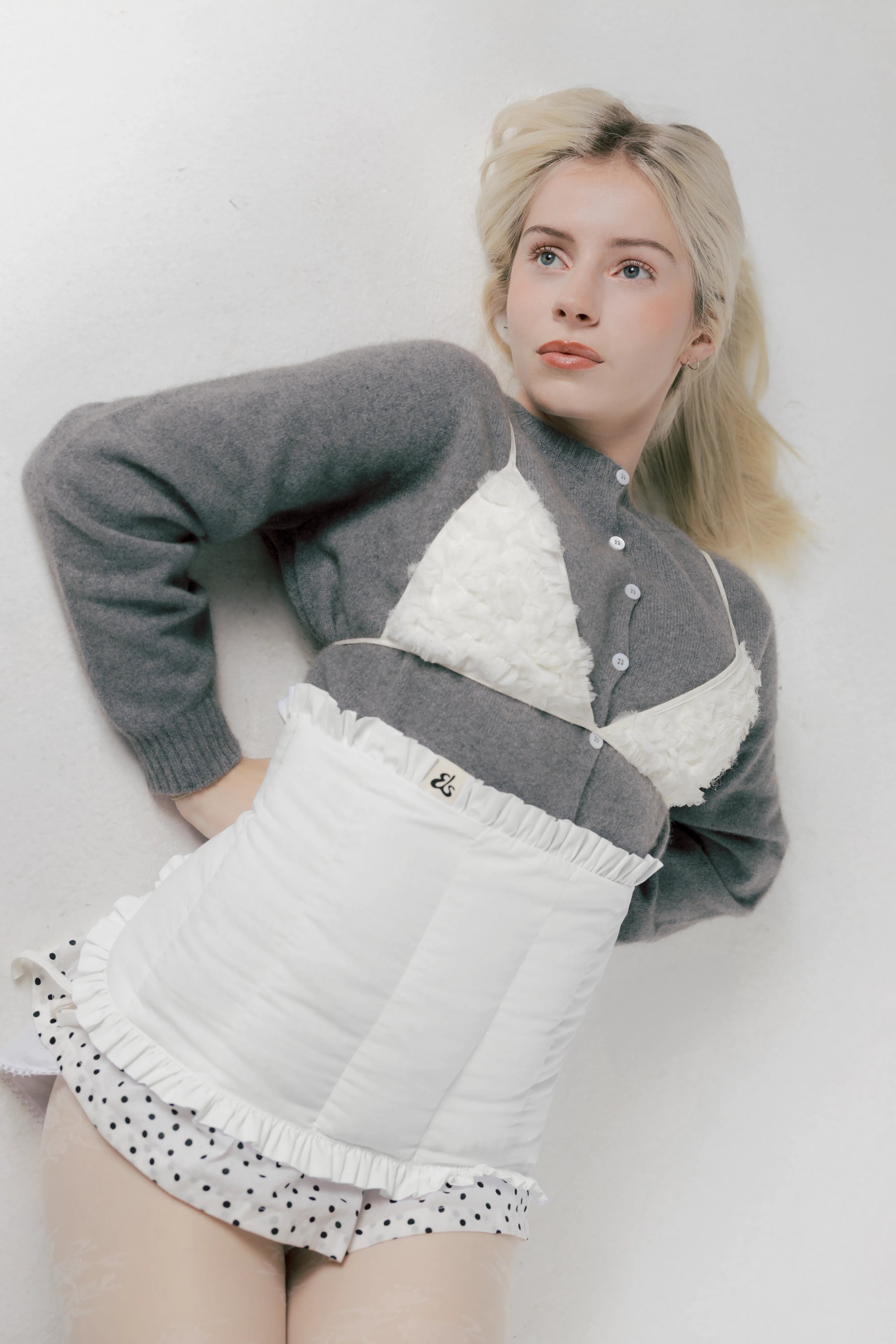 8 PANEL HEATPACK - WHITE