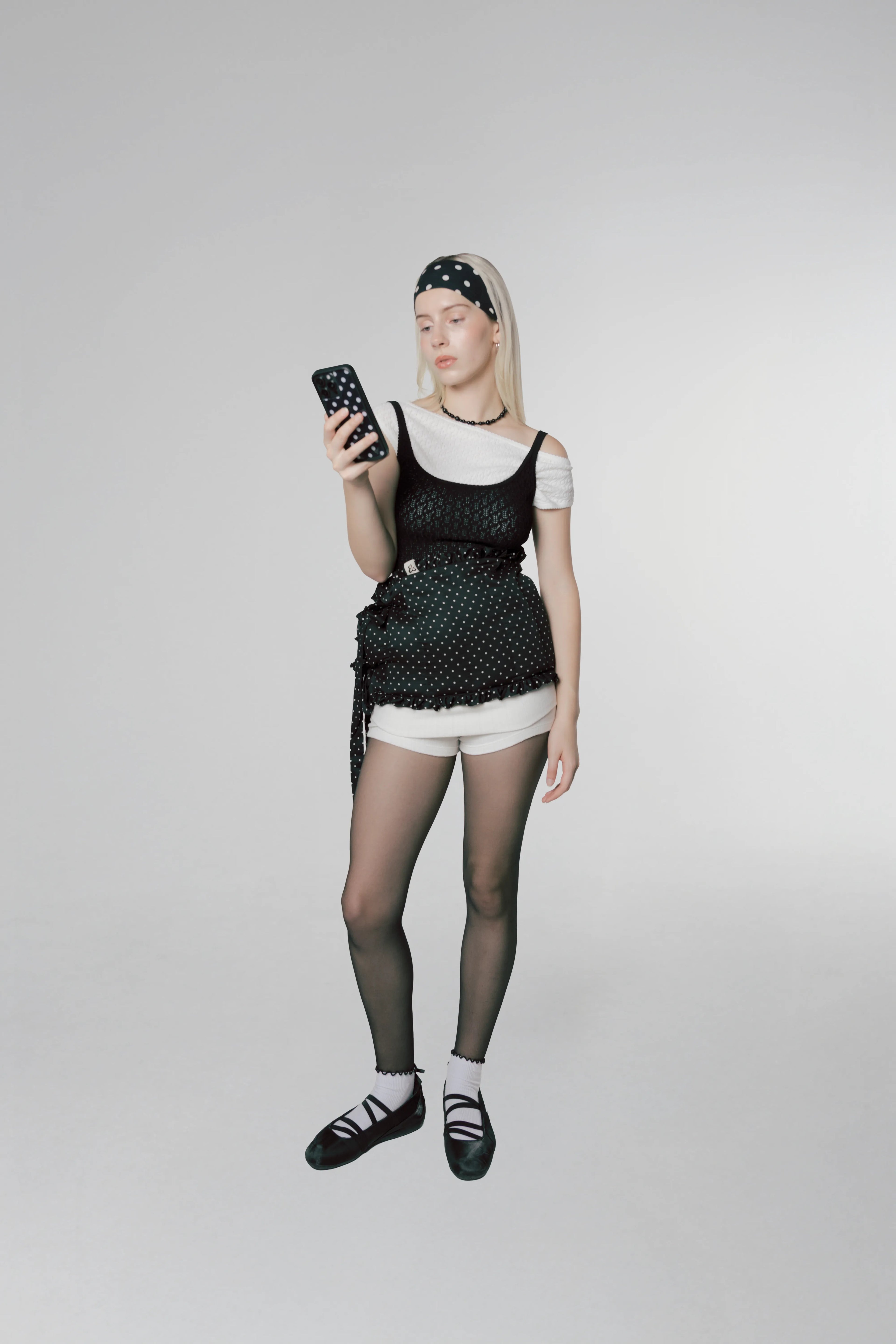 12 PANEL HEATPACK - BLACK POLKADOT